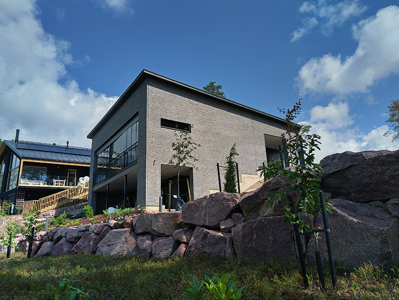 QueensStone_talo-ulkoa.jpg