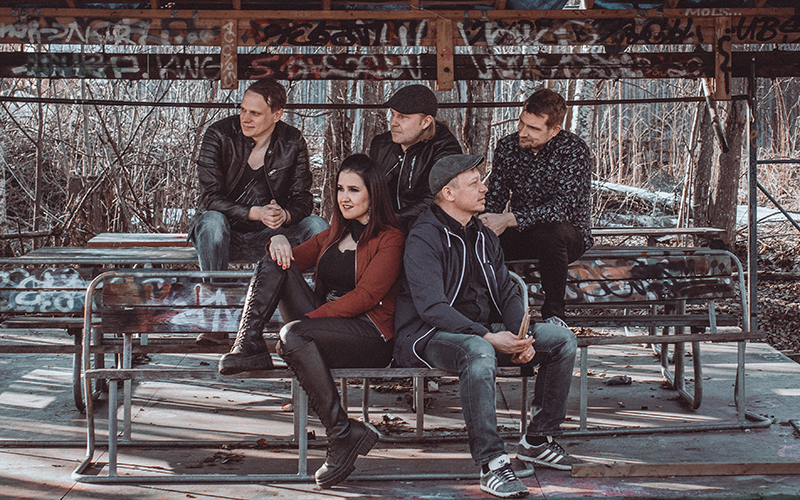 Kujaband_1_800px.jpg